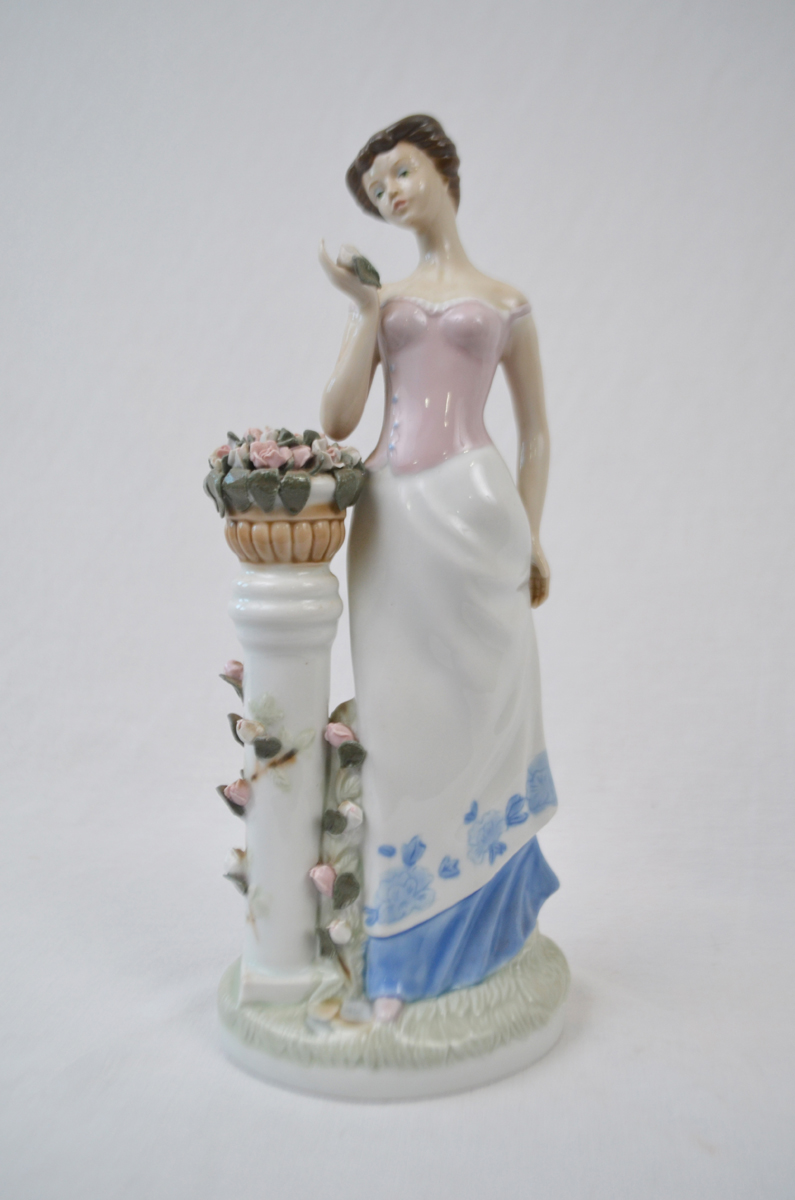 PORCELANA FIGURATIVA DE CUERNAVACA
