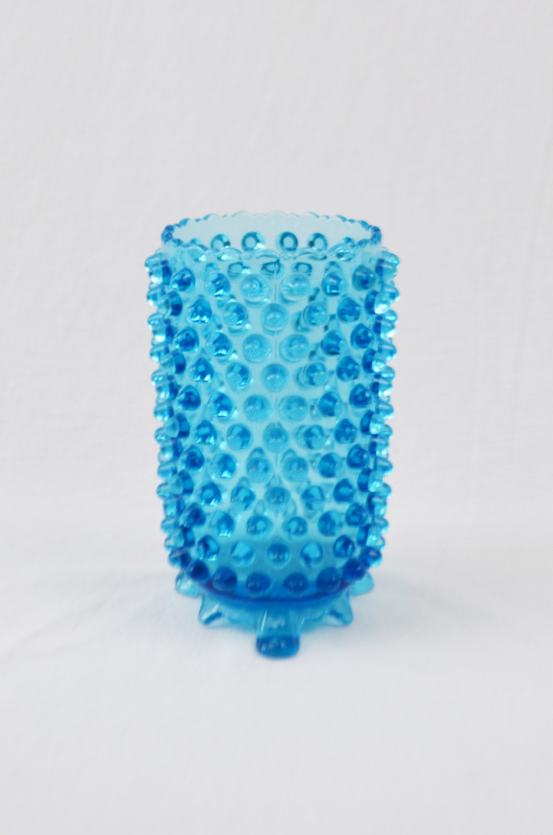 FLORERO DE CRISTALERÍA HOBNAIL FENTON