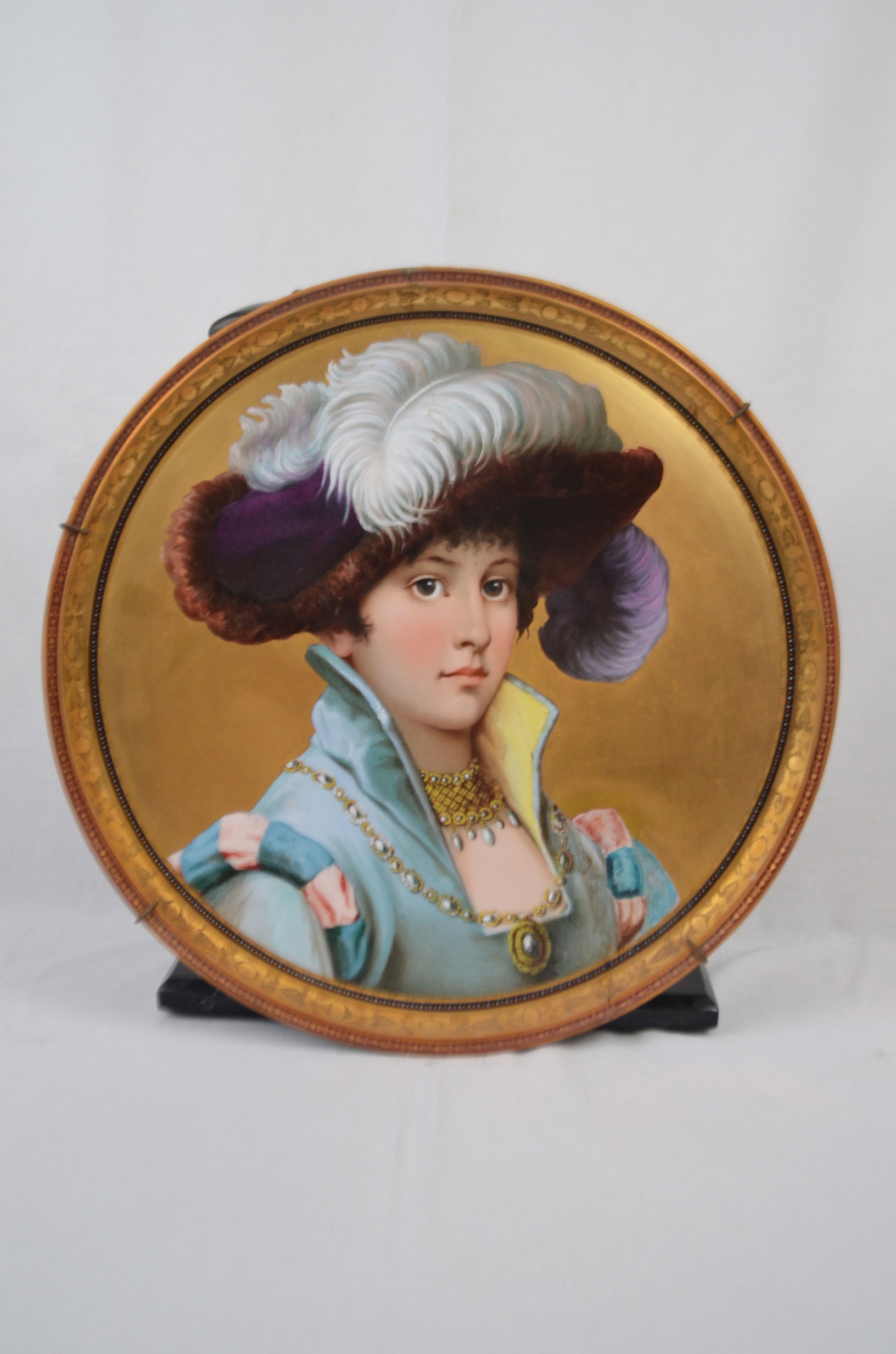PORCELANA / PINTURA A MANO / PAN DE ORO / VIENA, AUSTRIA